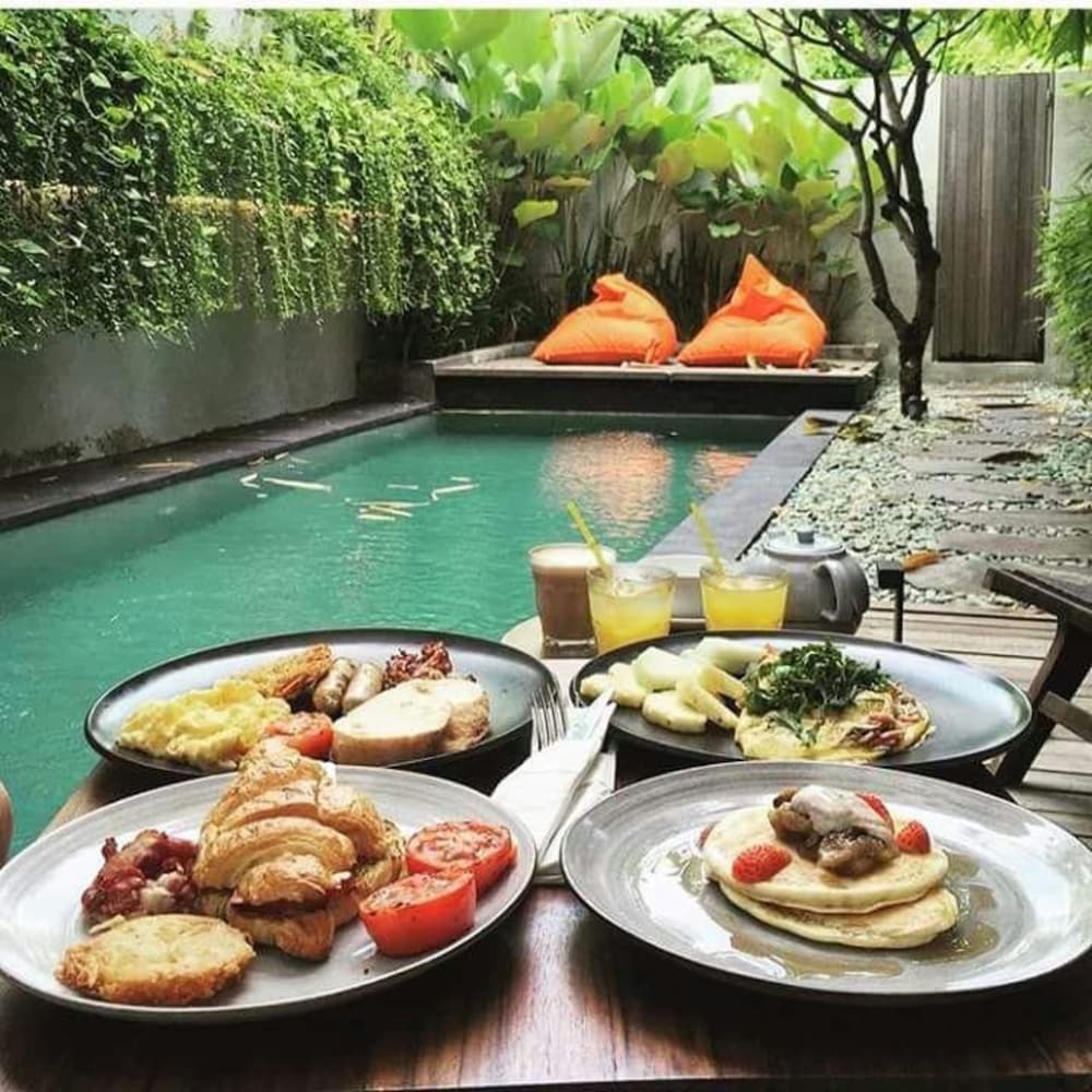 Hu U Villas Seminyak Bali 35/50
