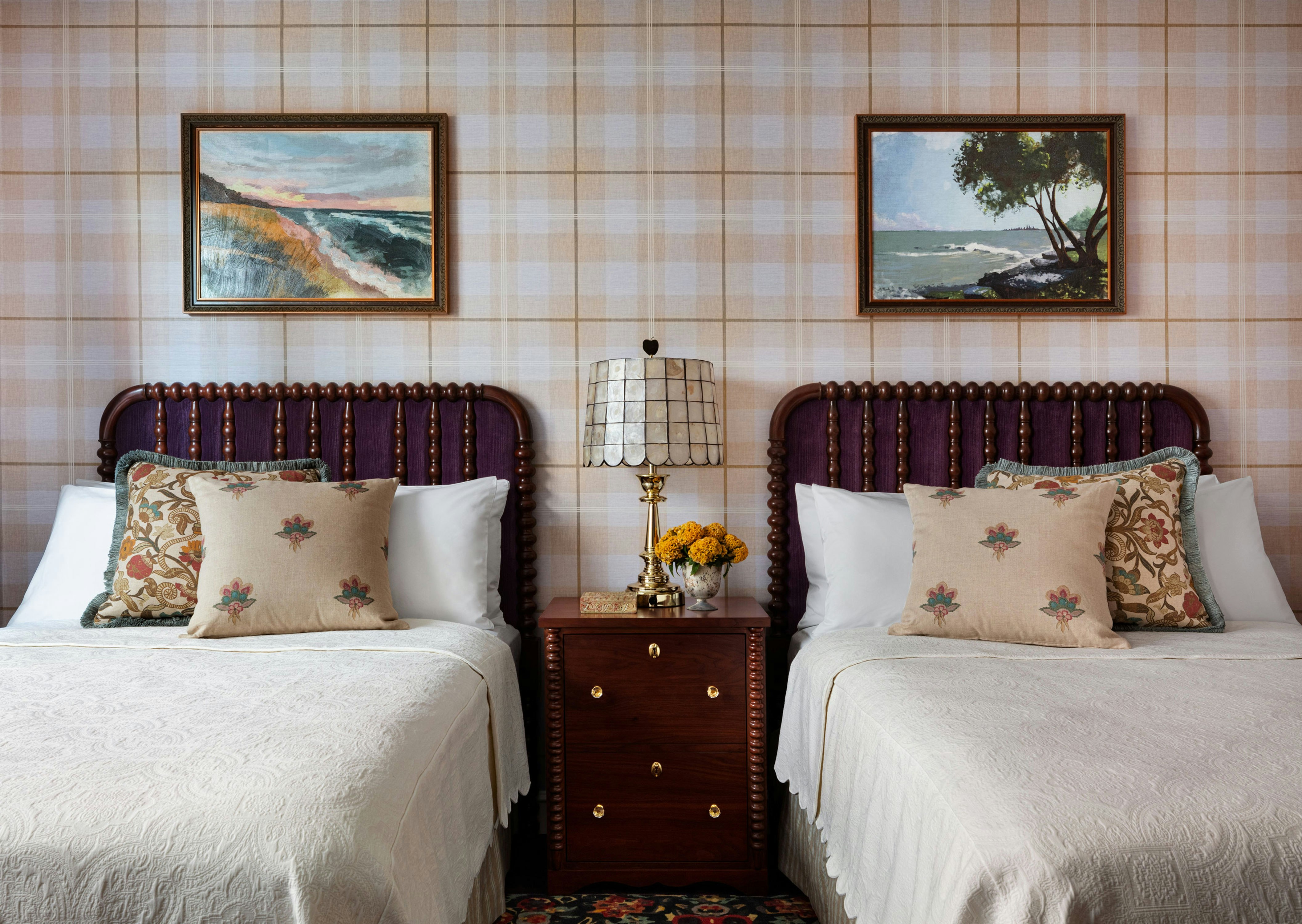Graduate, 2 Double Beds