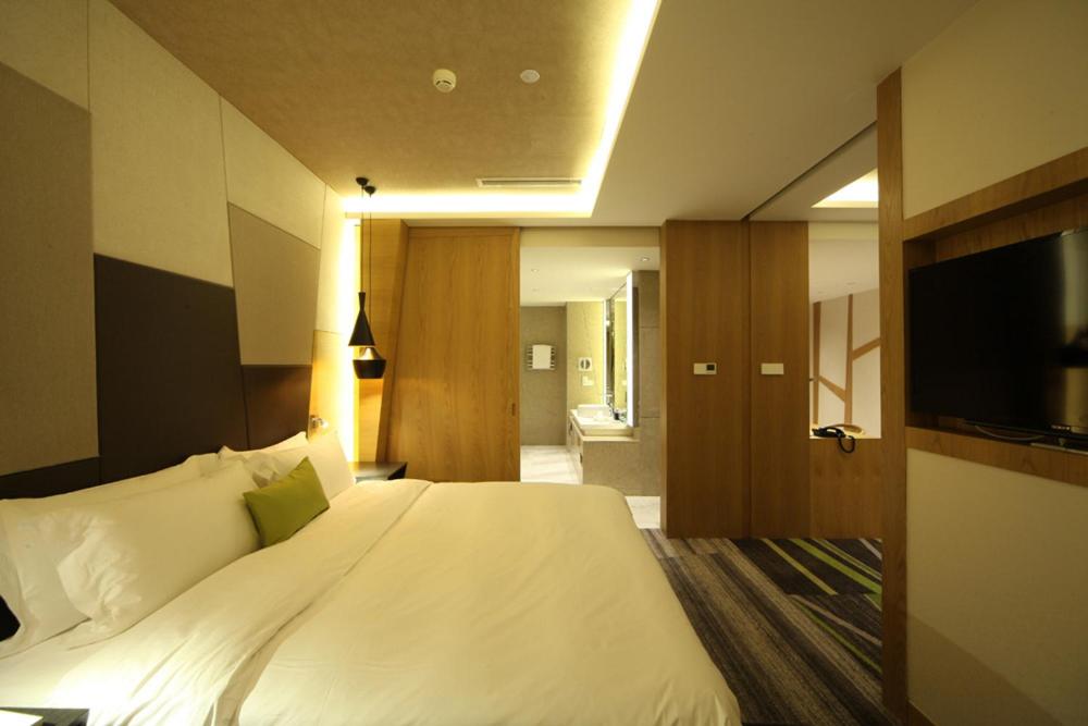 Bamboo, Suite