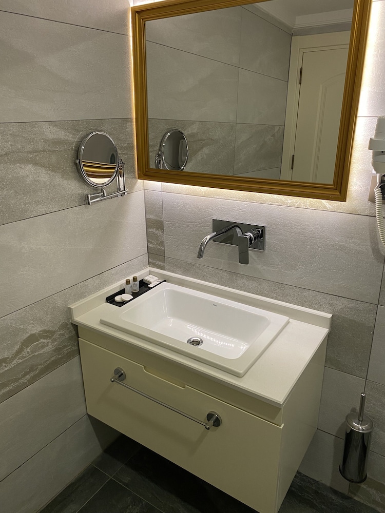 Kubalic Hotel & Spa 30/34
