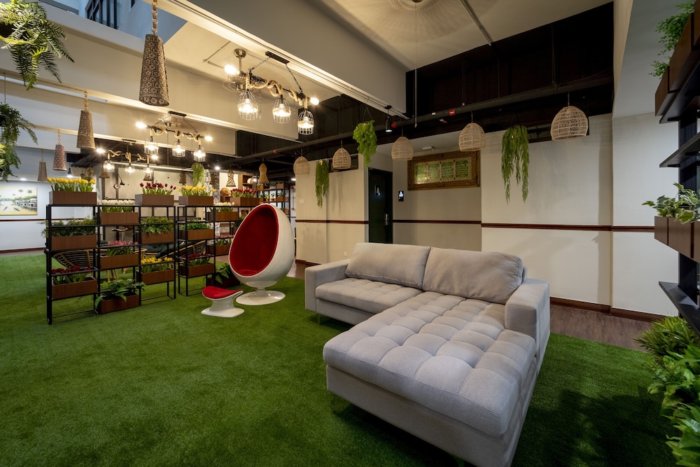 East Riverine Boutique Hotel 35/45