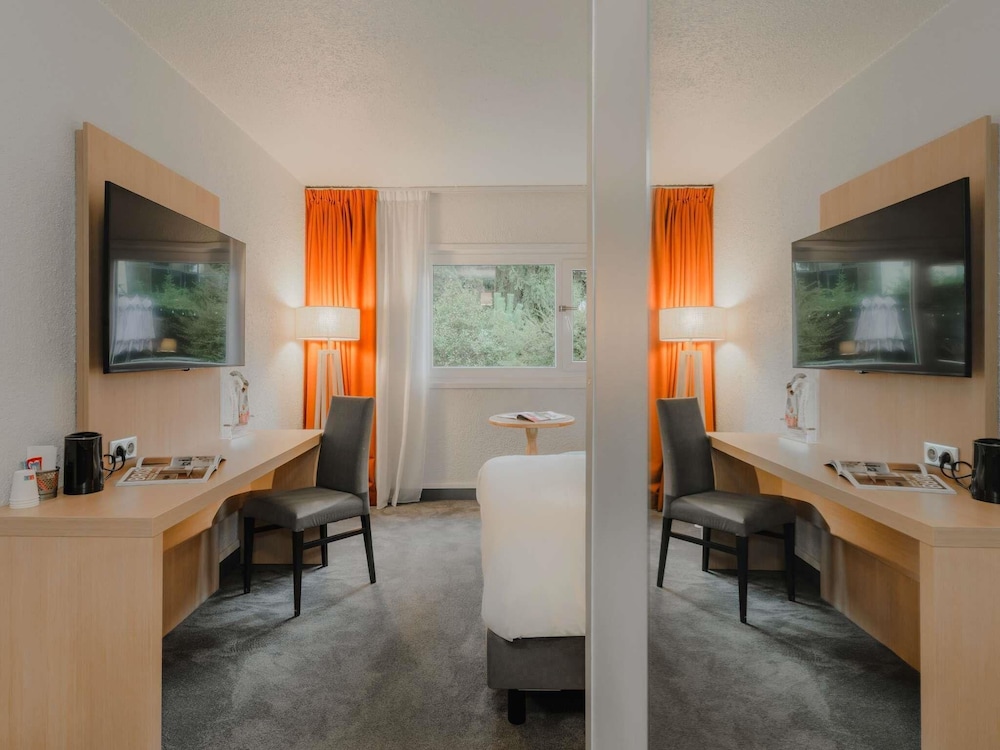 Mercure Annecy Sud 51/70