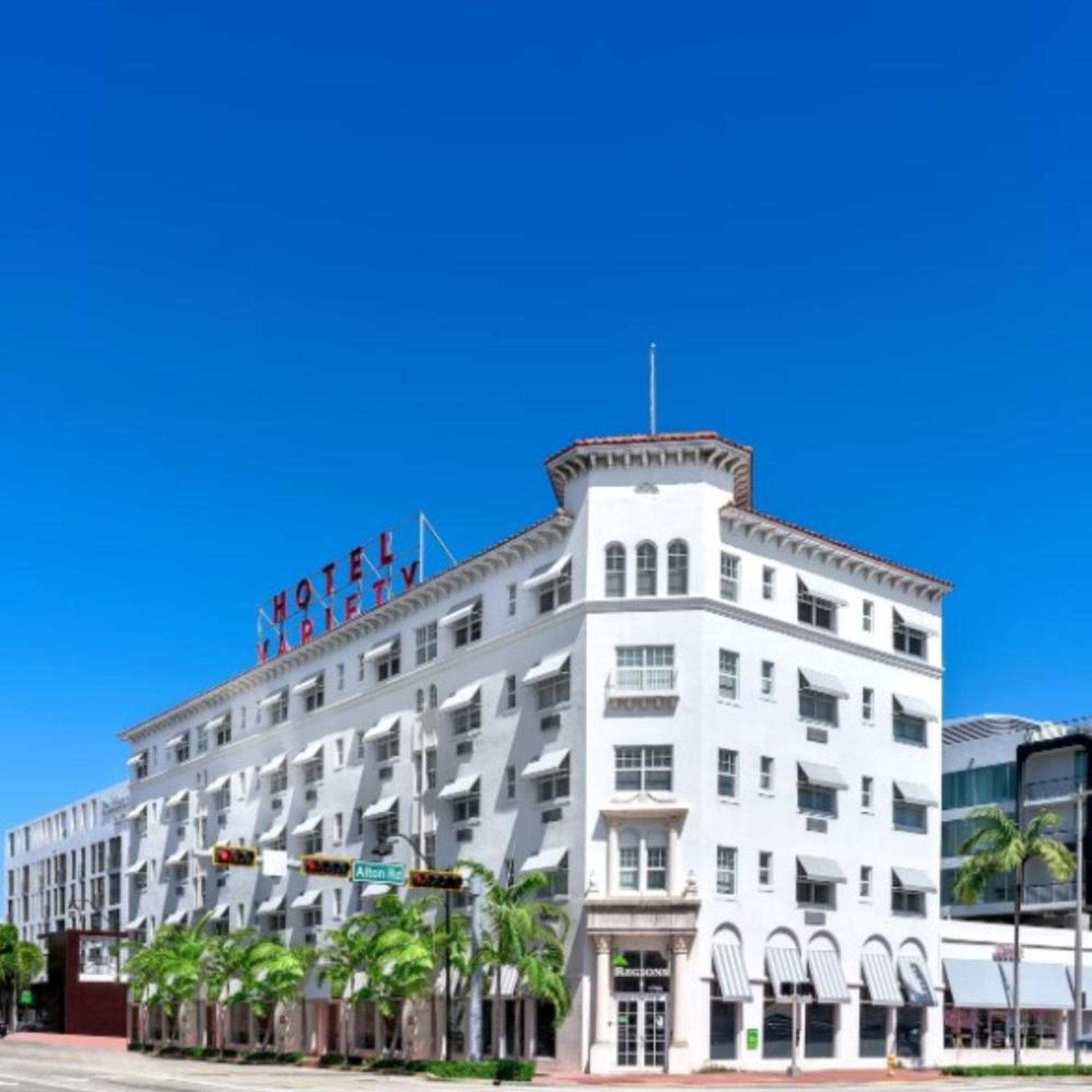 Bluebird Suites at The Apex Miami 3/50