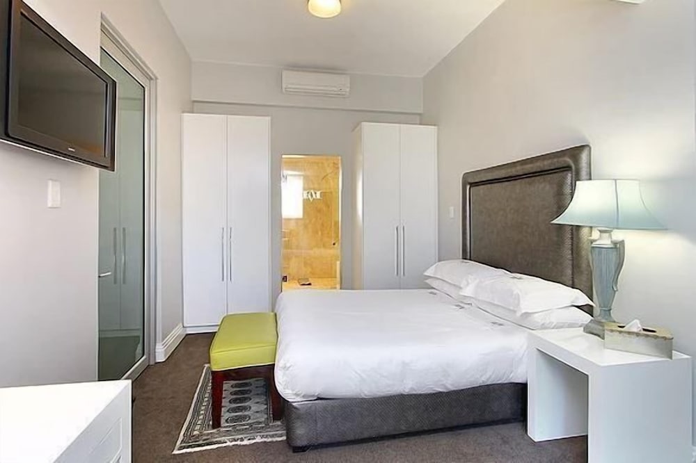 Vetho Villa 8/15