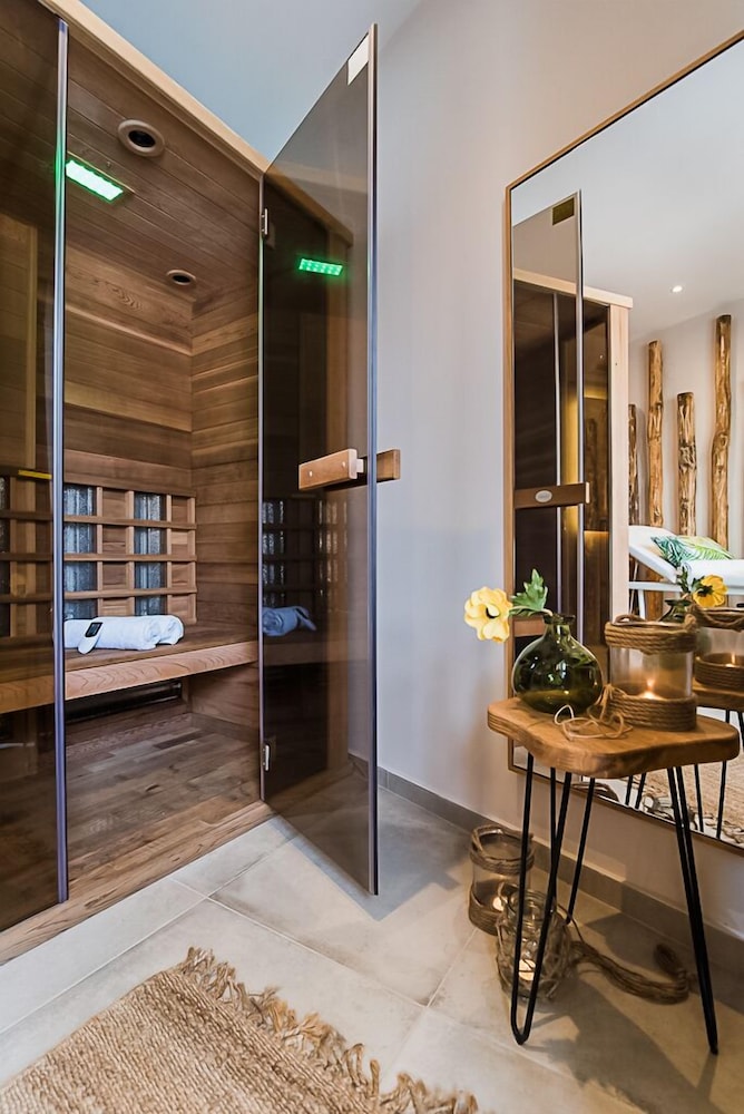 Sunshine Boutique Hotel 28/50