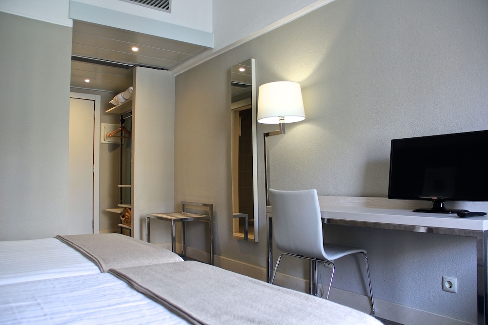 Hotel Dom Luis 41/50