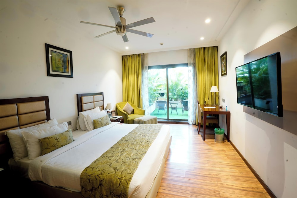 Retreat, Queen Bed