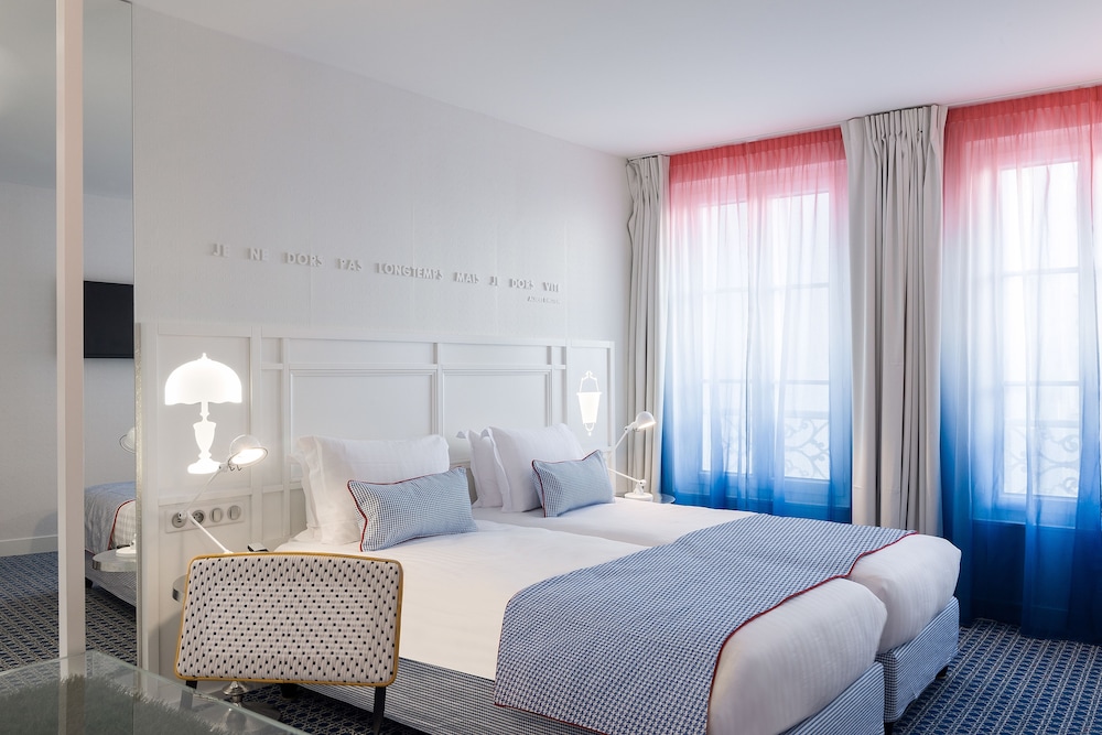 Hotel 34B Astotel (ex-Bergere Opera) 25/74