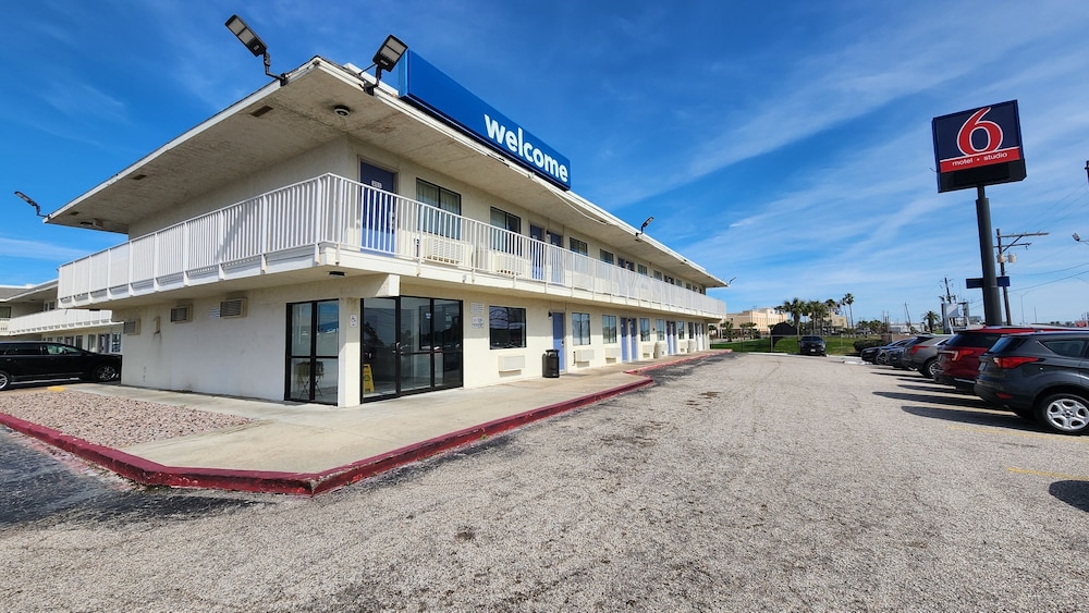 Studio6 Galveston, TX 28/39