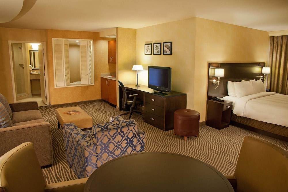 Courtyard by Marriott Seattle Bellevue/Downtown 10/38