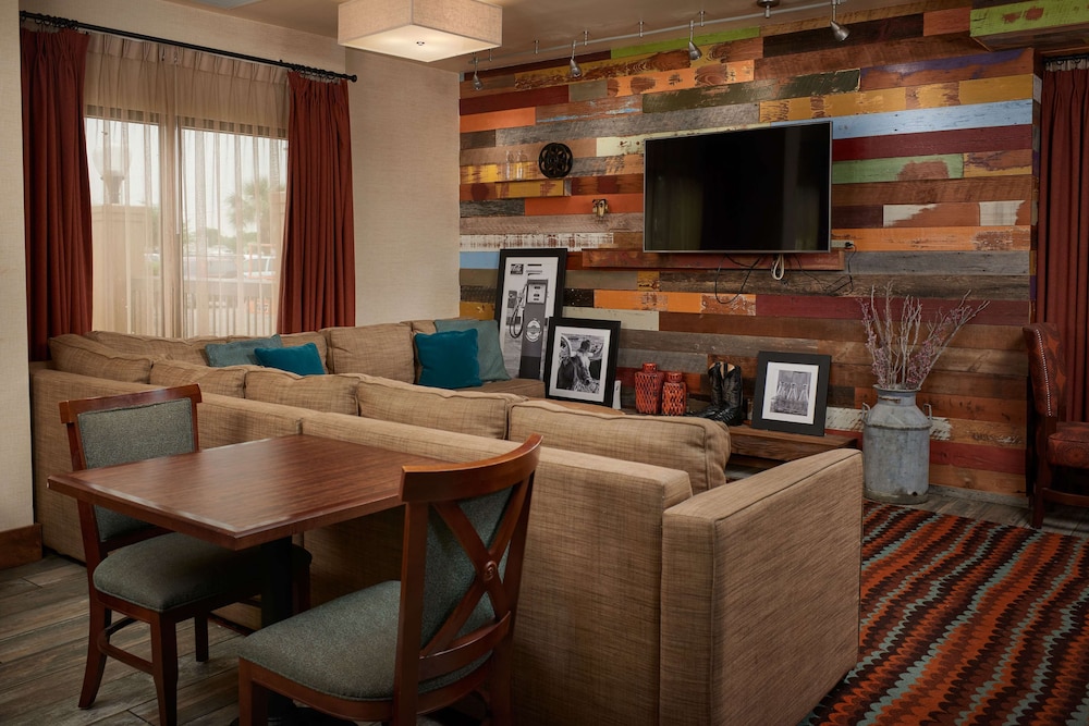 Hampton Inn Beaumont 26/41
