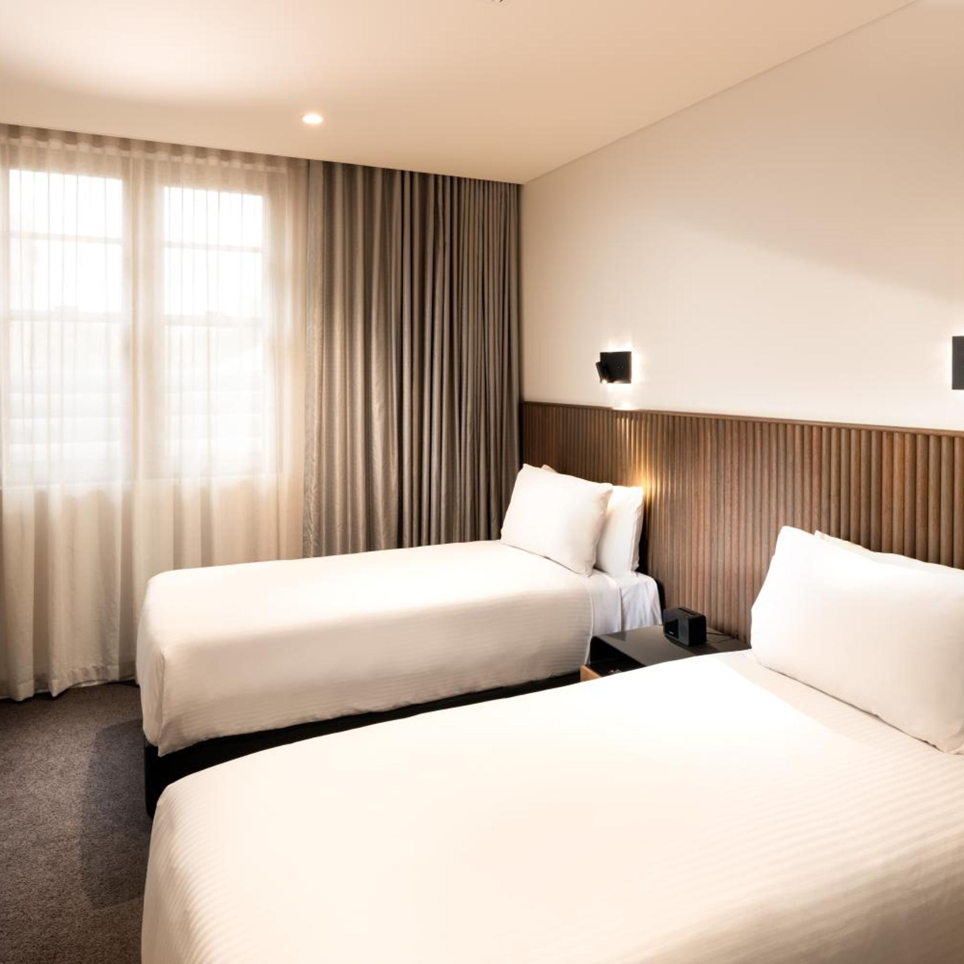 2 Bedrooms, Premier, Suite, King Bed