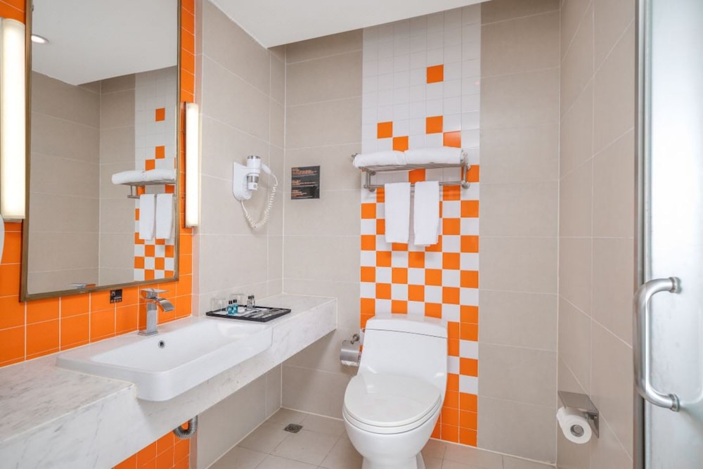 Vyluk Hotel Guangzhou Baiyun International Airport 50/50