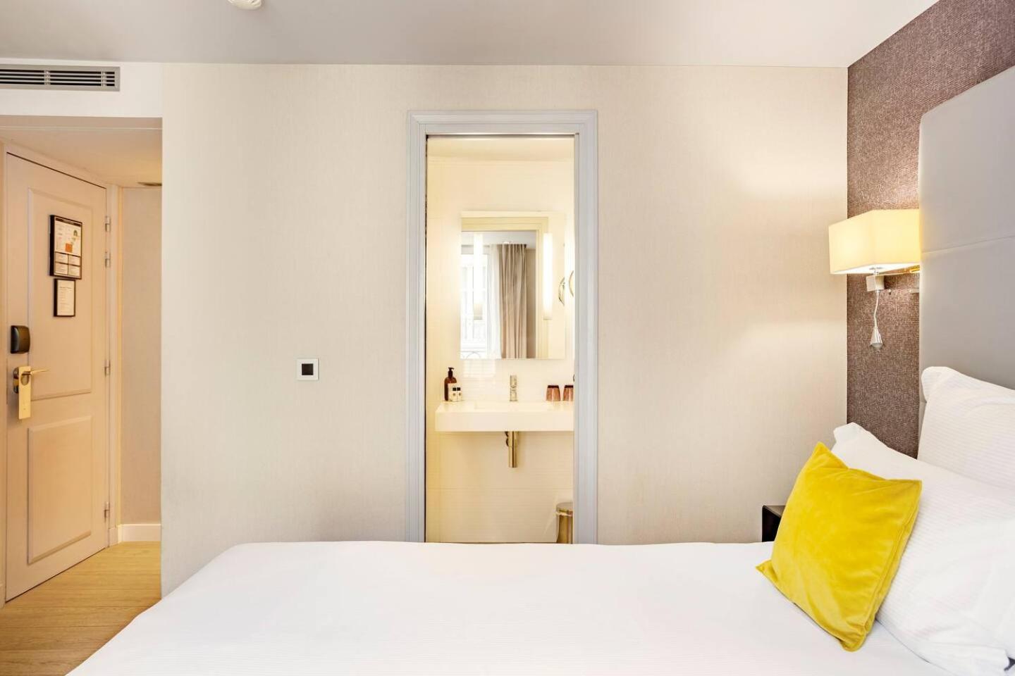 غرفة كلاسيكية بسرير مزدوج، Hotel Opera Marigny 2/5