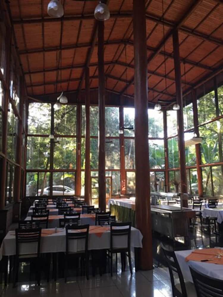 Don Horacio Hotel Selvatico 41/65