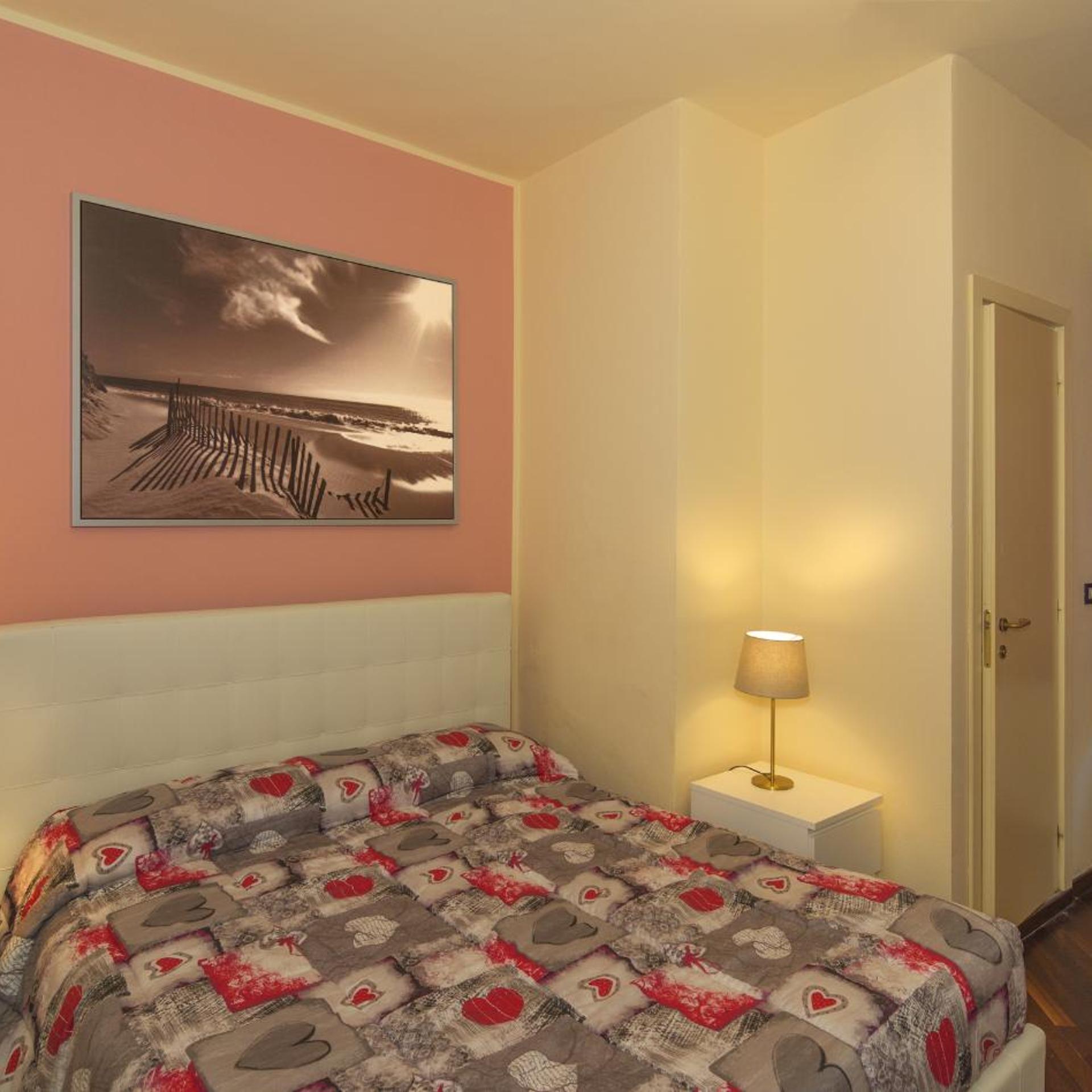 ROOM, TRIPLE
