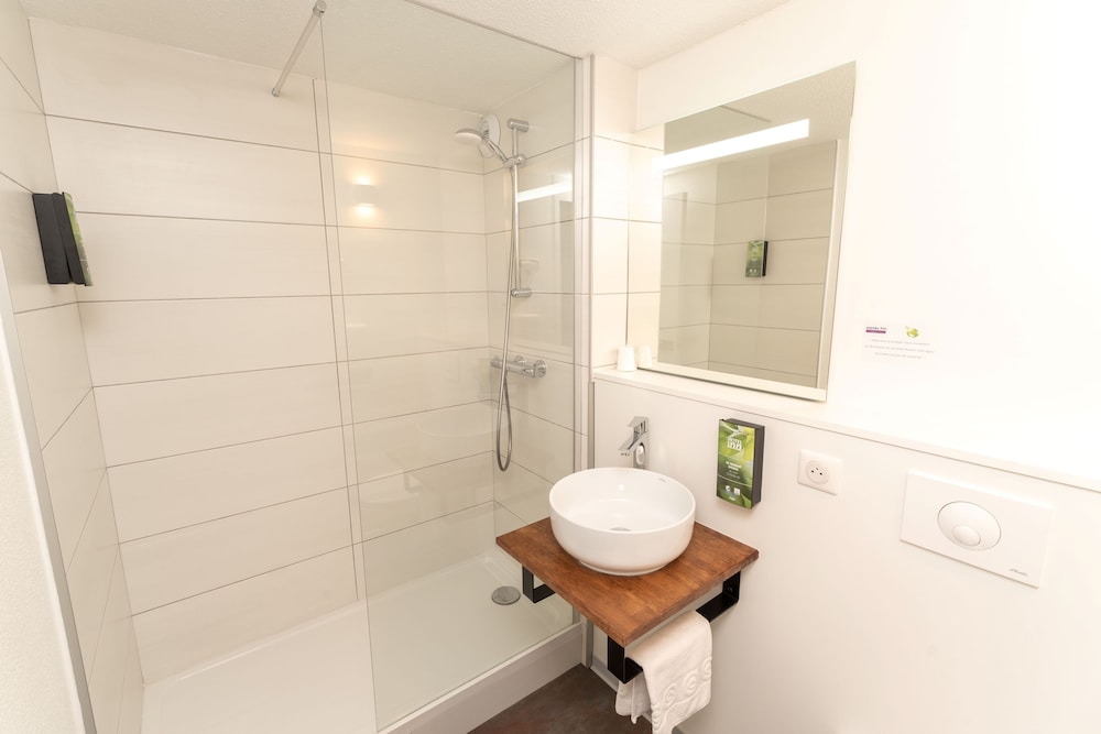 Hotel Inn Design La Rochelle Resto Novo 58/61