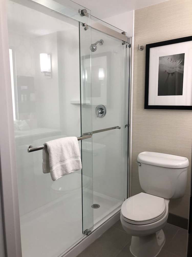 Hilton Garden Inn Cincinnati Northeast 14/44