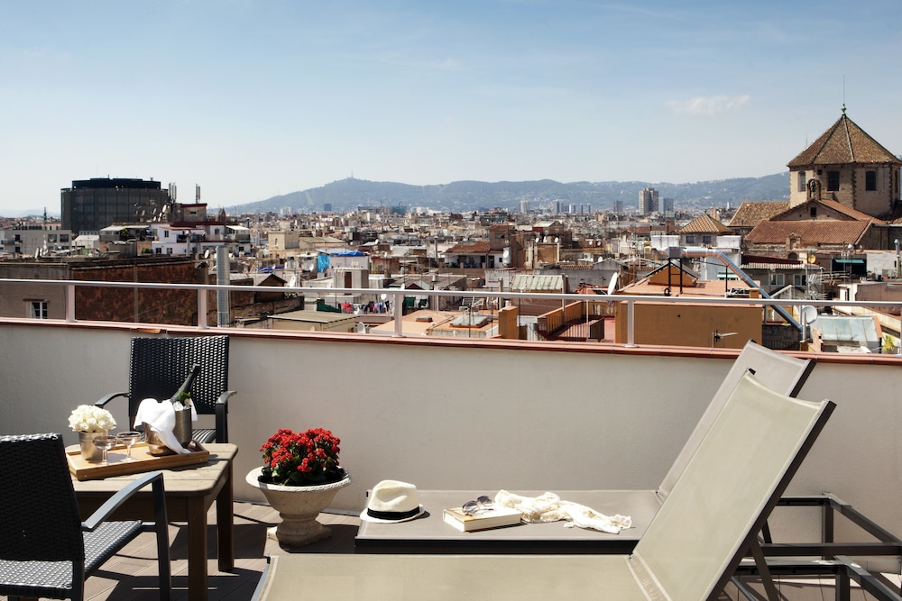 Hotel Gaudi 45/54