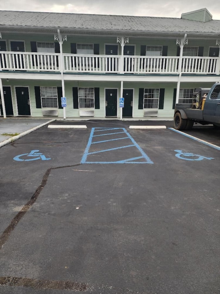 Key West Inn Clanton 19/29