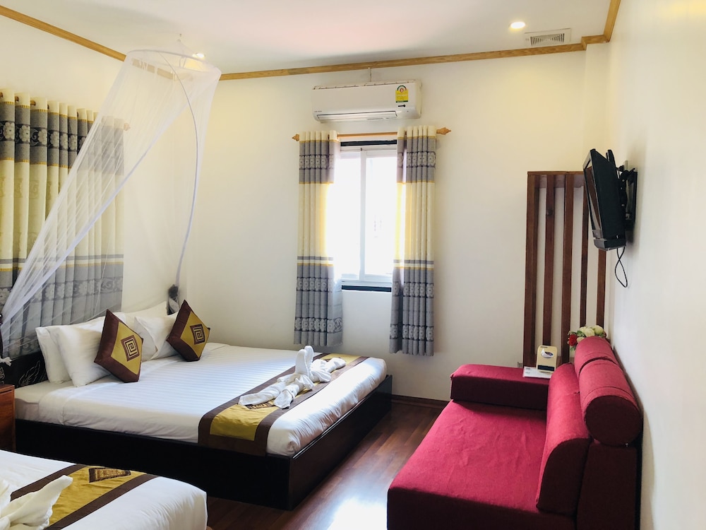 Villa Mahasok Hotel 11/90