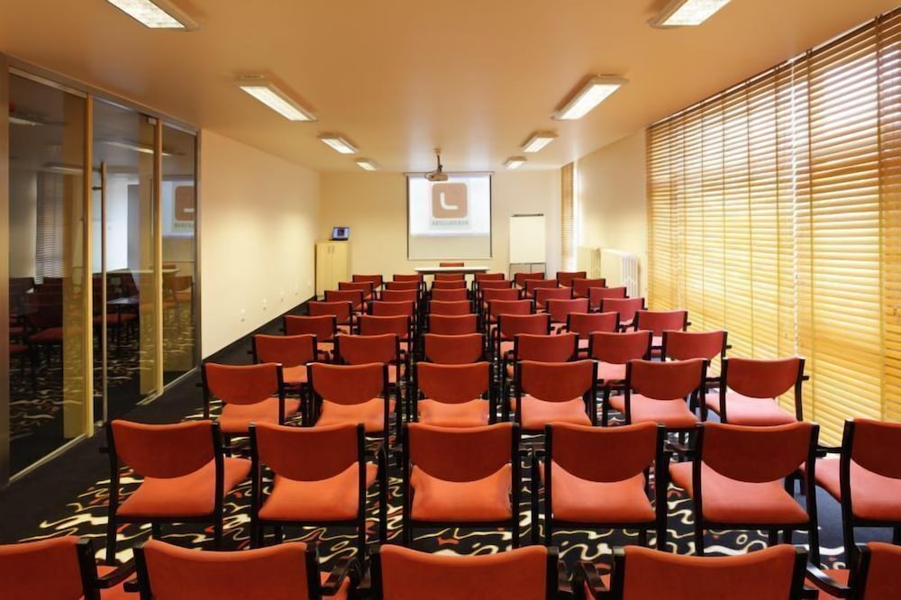 Laterum Conference And Wellness 19/24