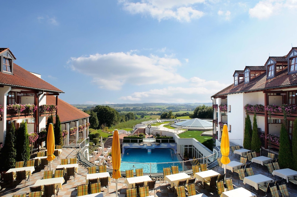 QUELLNESS UND GOLFHOTEL FURSTENHOF 34/36