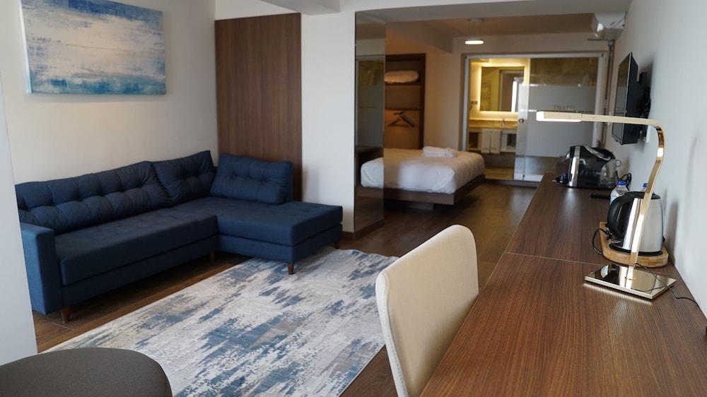 Tn&Co Hotel 19/27