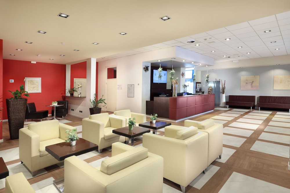 Hotel Tuscany Inn 46/76