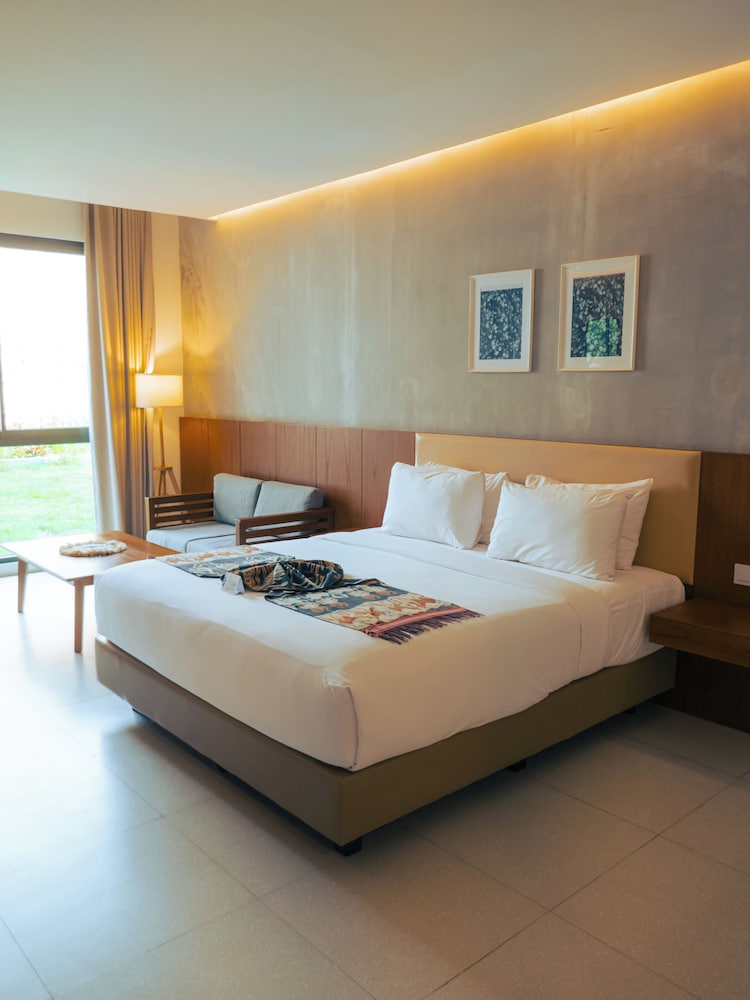 Kambaniru Beach Hotel and Resort 7/49