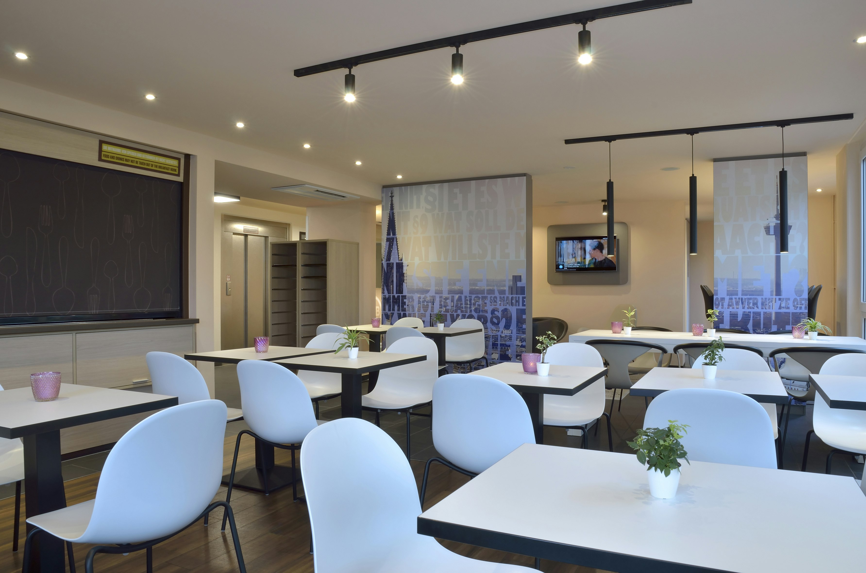 B&B Hotel Koln-West 25/38