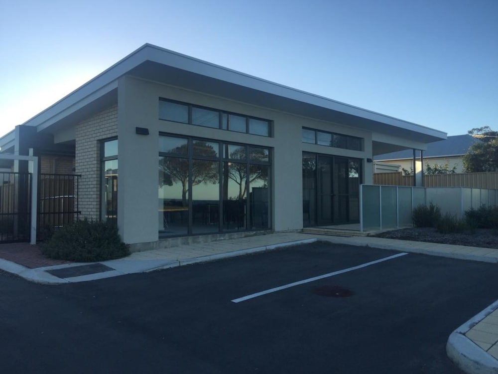 Villas on the Bay Kingscote 3/44