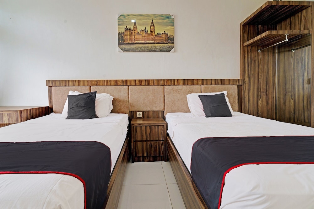 Super OYO Collection O 92277 Setra Priangan Guest House 19/39