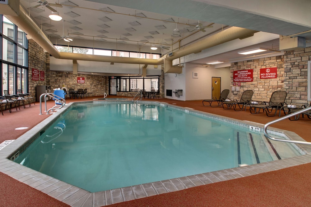 Drury Inn and Suites San Antonio Northwest Medical Center 24/50