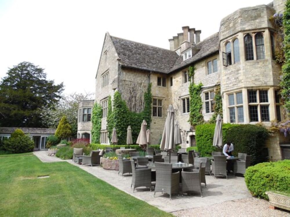 Stonehouse Court Hotel 74/80