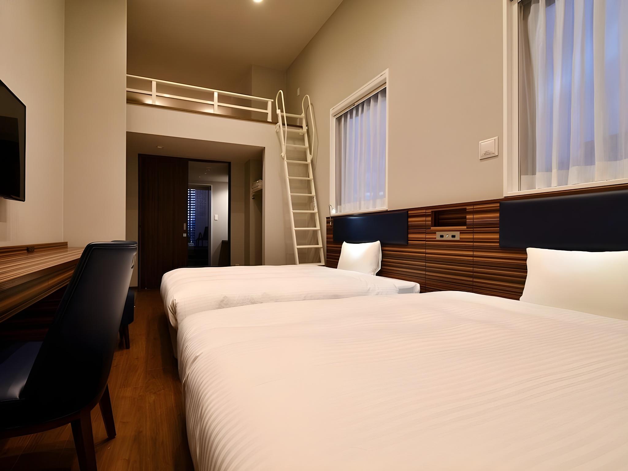 Royal, Twin Beds, Outdoor Bath