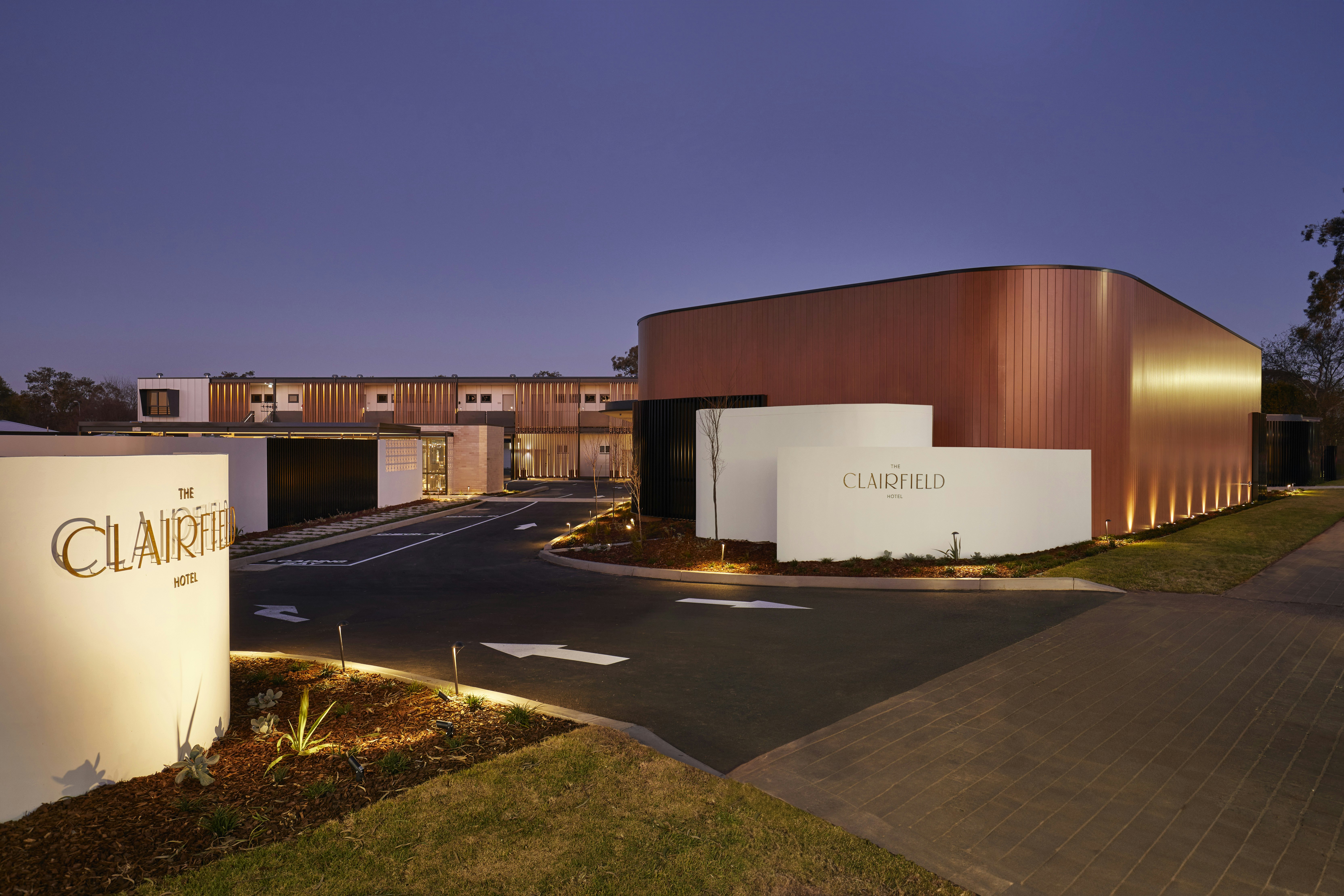The Clairfield Hotel 2/50
