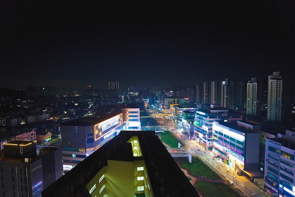 K Hills The Terrace 7/70