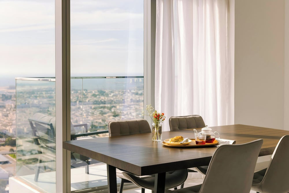 Sonder by Marriott Bonvoy Downtown Towers Apartments 52/69