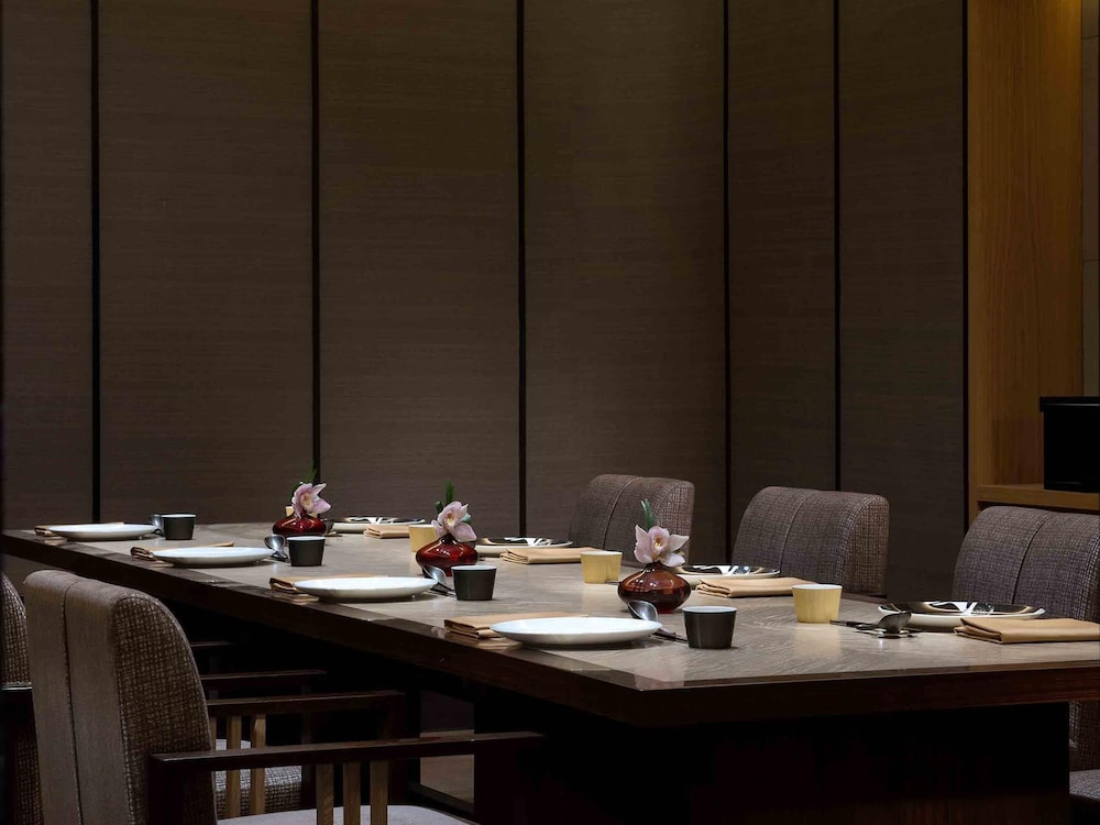 SOFITEL SHANGHAI HONGQIAO 33/50