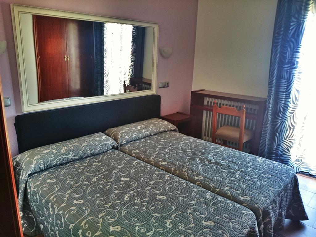 HOTEL MAROLA 11/22