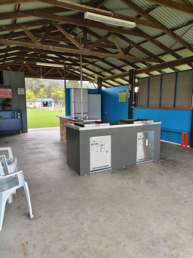 Stoney Park Holiday Park 7/34