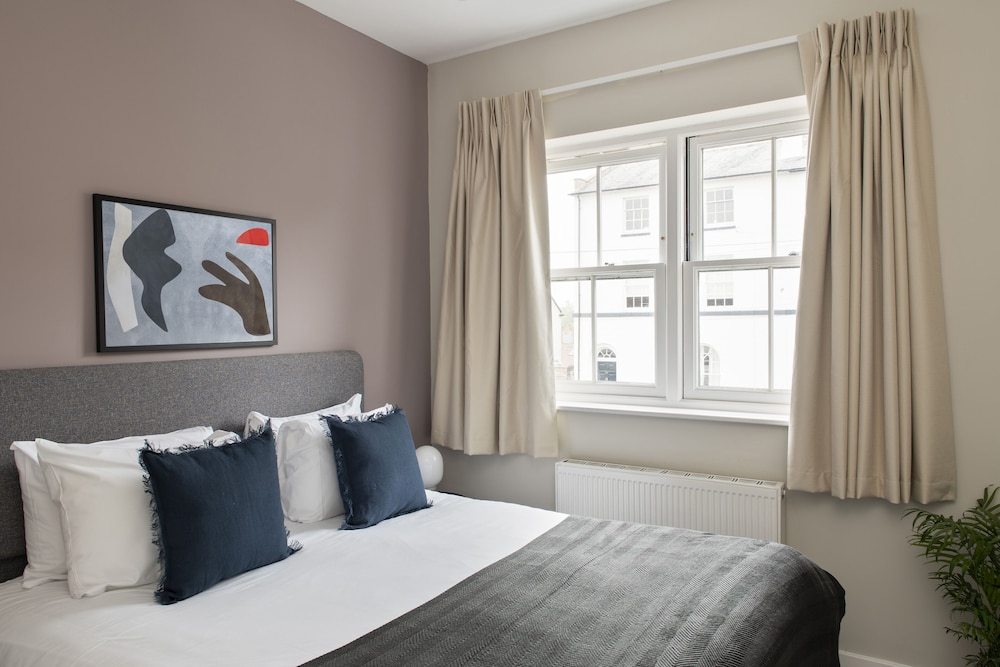 SACO Reading - Castle Crescent 28/64