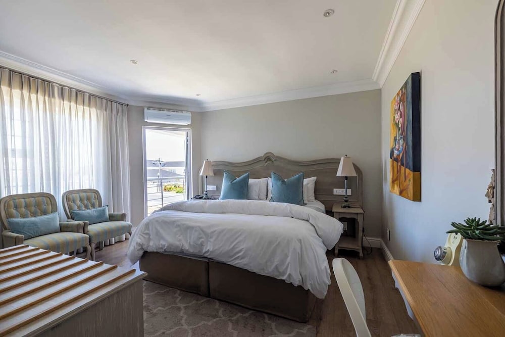Hermanus Boutique Guest House 12/65