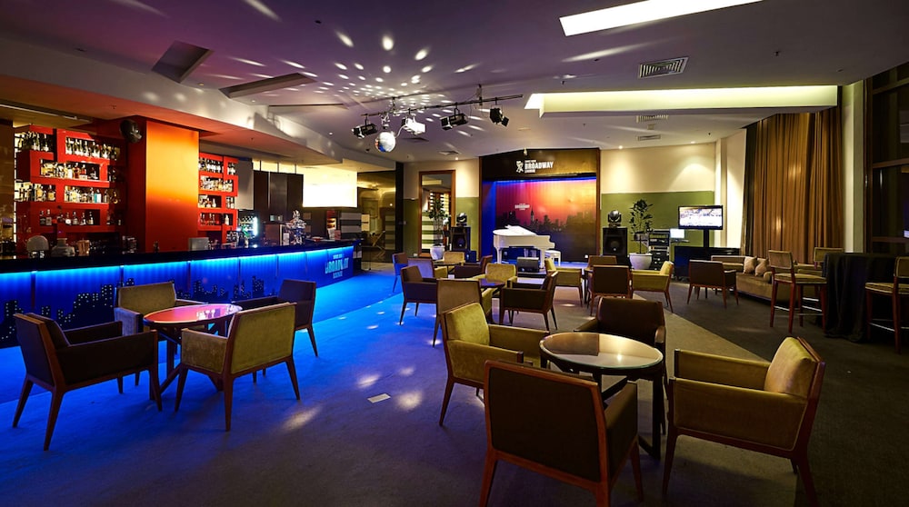 Berjaya Times Square Hotel 37/52