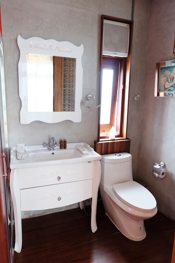 Roomquest Rimrabeang At Amphawa 41/56