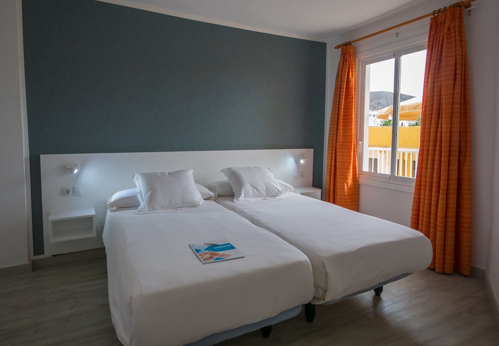 Checkin Bungalows Atlantida 13/63