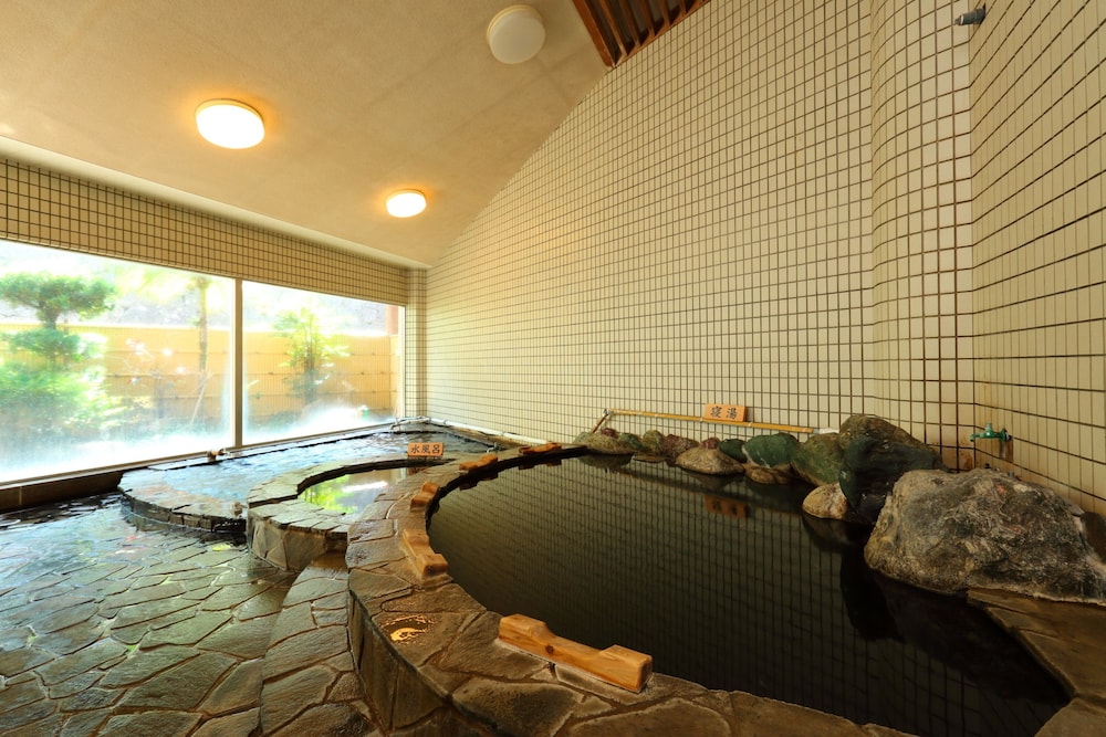 Tsutaya Ryokan (ex Obama Onsen Tsutaya Ryokan) 7/18