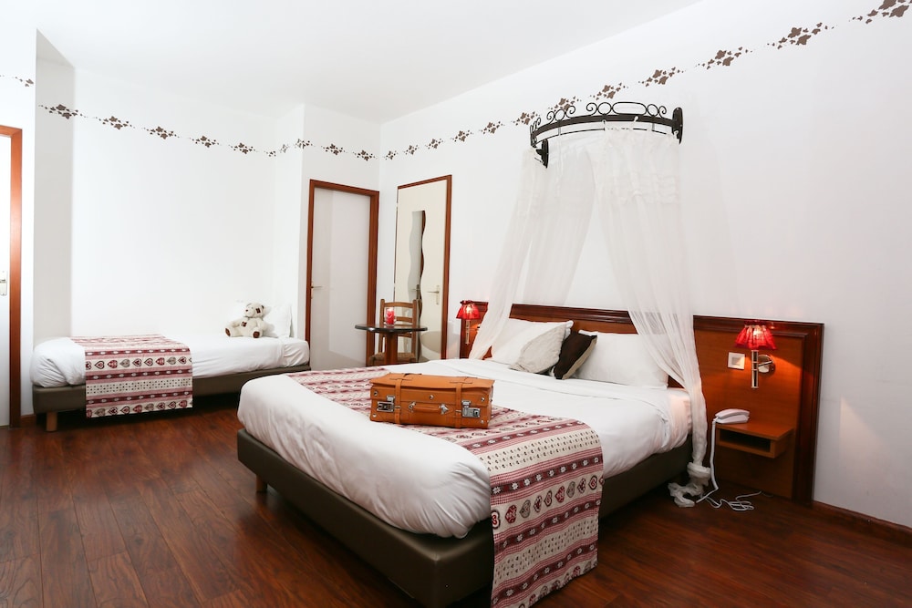 rooms