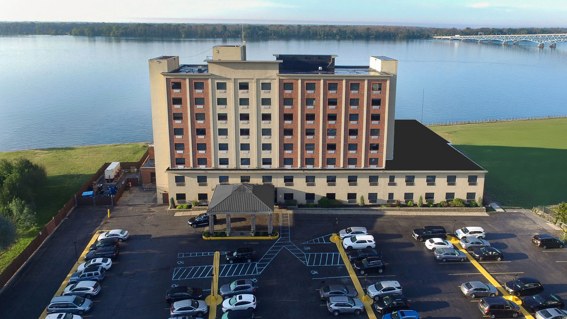 Crowne Plaza Niagara Falls NY Riverside, an IHG Hotel 6/80